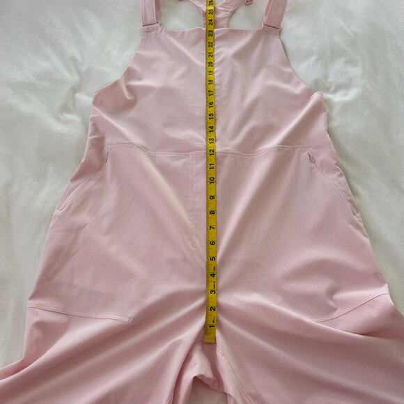 Lululemon WovenAir Pink Strawberry Milkshake Jumpsuit Overalls, Size 8 - Picture 9 of 11